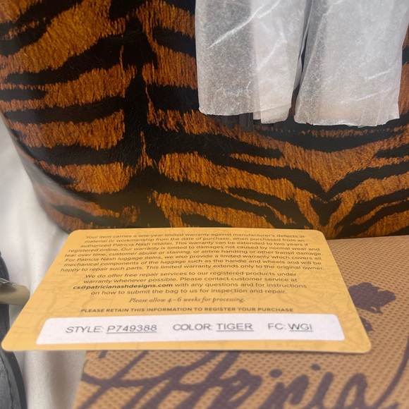 Patricia Nash Leather Accadia Bucket Crossbody Tiger - Picture 5 of 8